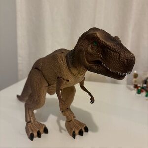 Discovery Kids 2016 T-Rex Dinosaur Walking & Sound Roar Action Figure Works 9x19